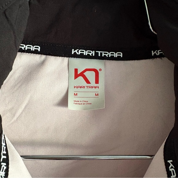 Kari Traa Black and Dk Cream 1/4 Zip Training Top - Picture 4 of 9